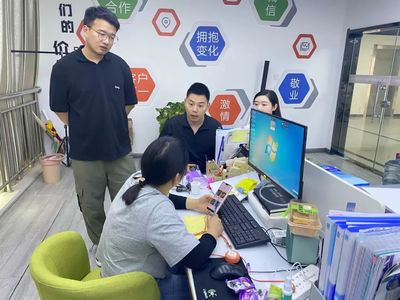 樅陽縣電商中心 以服務為核心，以咨詢?yōu)闃蛄海尜x能縣域企業(yè)高質量發(fā)展